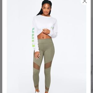 Yoga leggings 7/8 🎊OFFERS WELCOME 🎊 No Tag